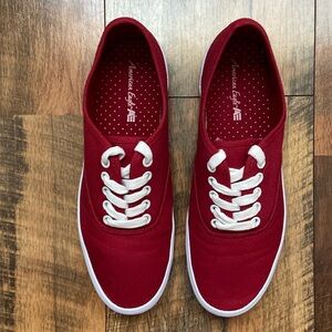 American Eagle canvas shoes. Size 6.5